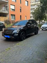 Mercedes-Benz ML 300 CDI 4MATIC BlueEFF. Grand Edition Gra... - Mercedes-Benz Ml grand edition