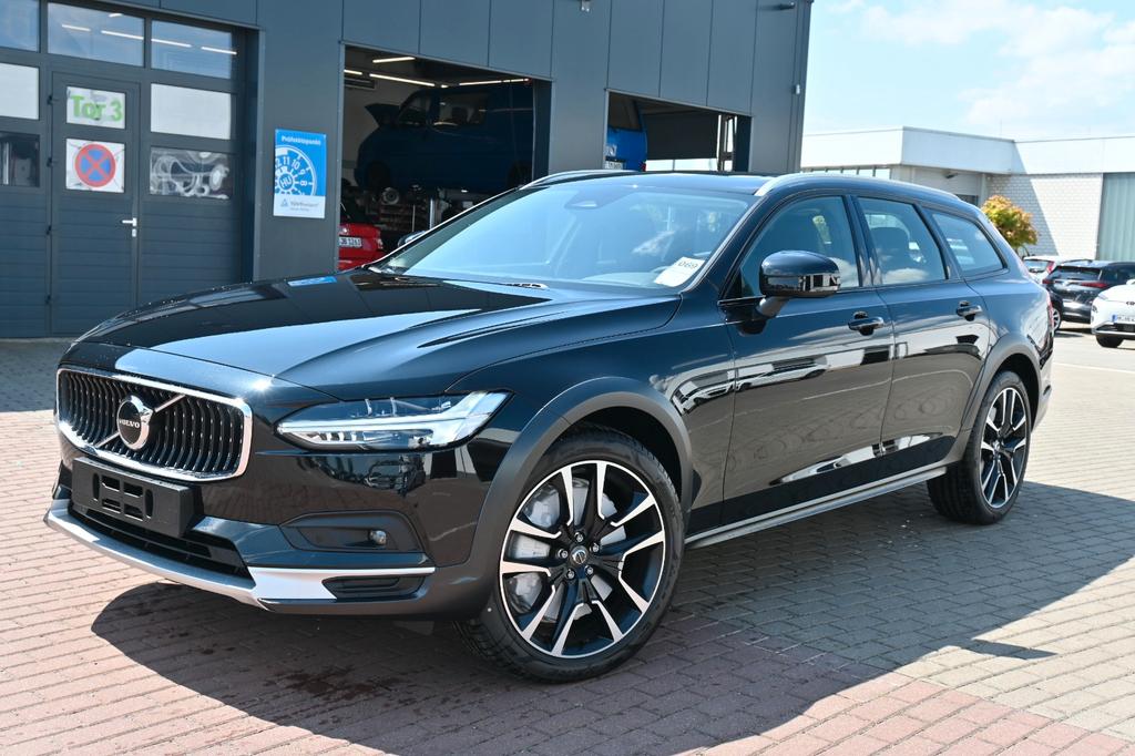 Volvo V90 Cross Country