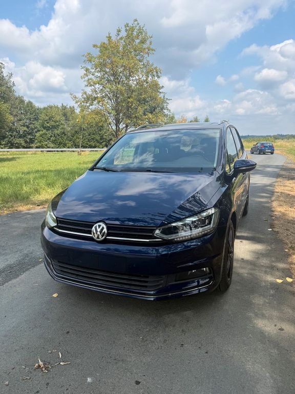 Image of Volkswagen Touran