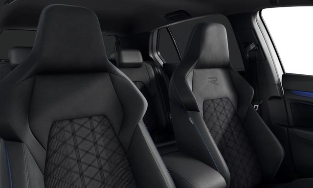 Volkswagen Golf VIII 2.0TSI DSG 4Motion R-Line Pano StdHz 3