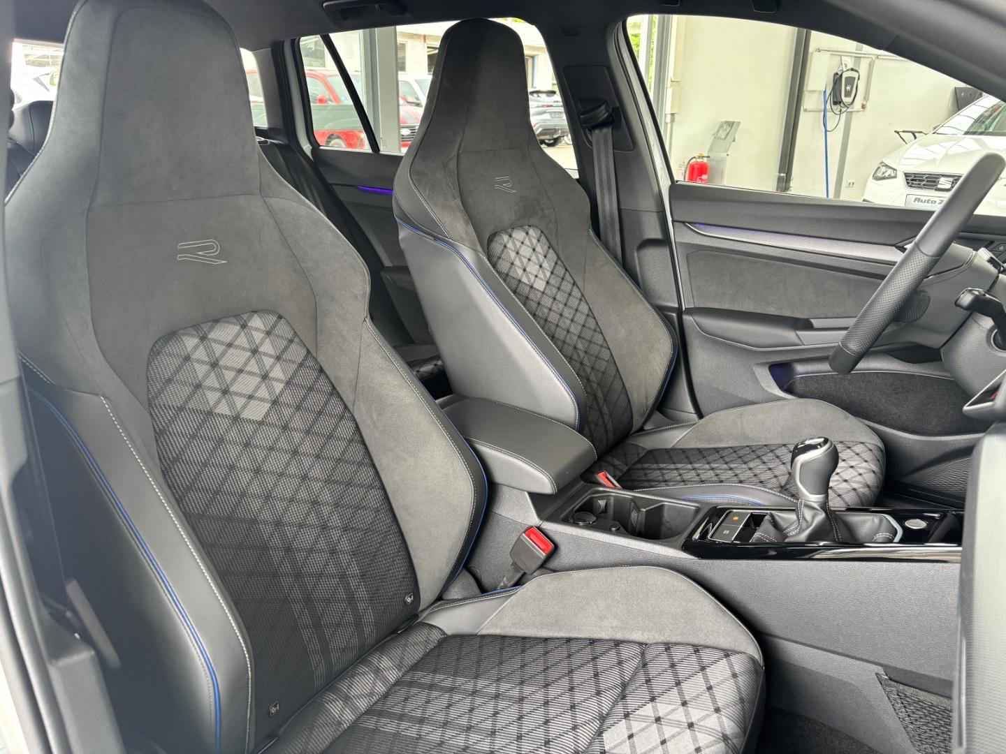 Volkswagen Golf VIII Variant 1.5 TSI R-Line LED ACC RFK ALL, миниатюра 7