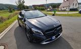 Mercedes-Benz GLA 250 4MATIC DCT Urban Panoramadach TOP-Zust. - Mercedes-Benz GLA 250: Privatanbieter