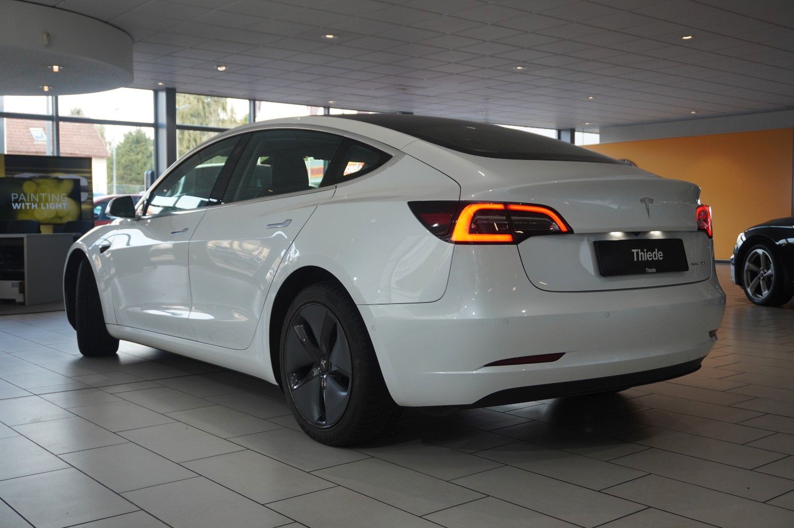 Fahrzeugabbildung Tesla Model 3 LONGRANGE DUAL-MOTOR NAVI/KAMERA/SH/PANO