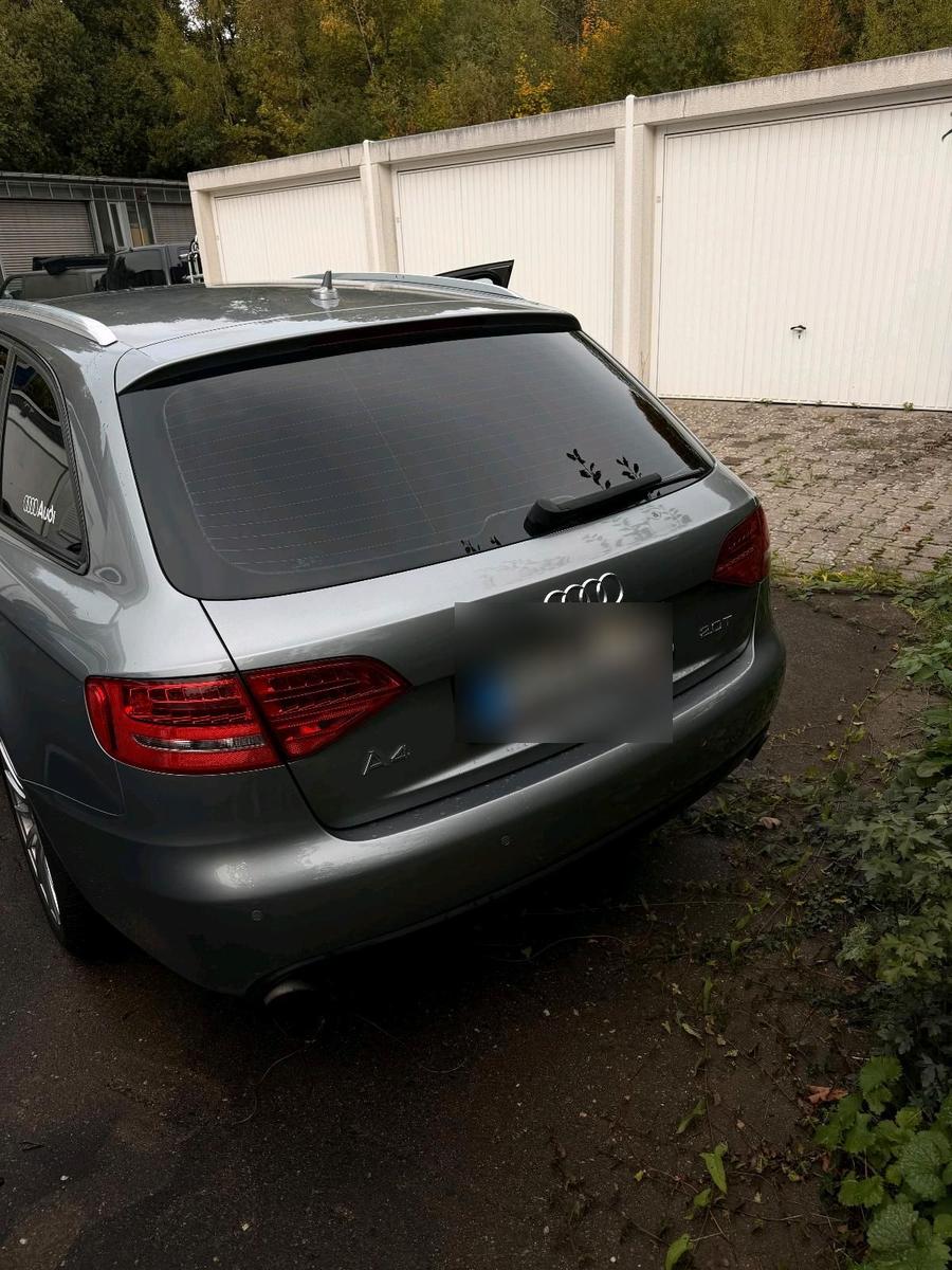 Audi A4 2009 — interior
