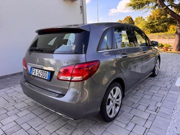 Mercedes B 180 - 6