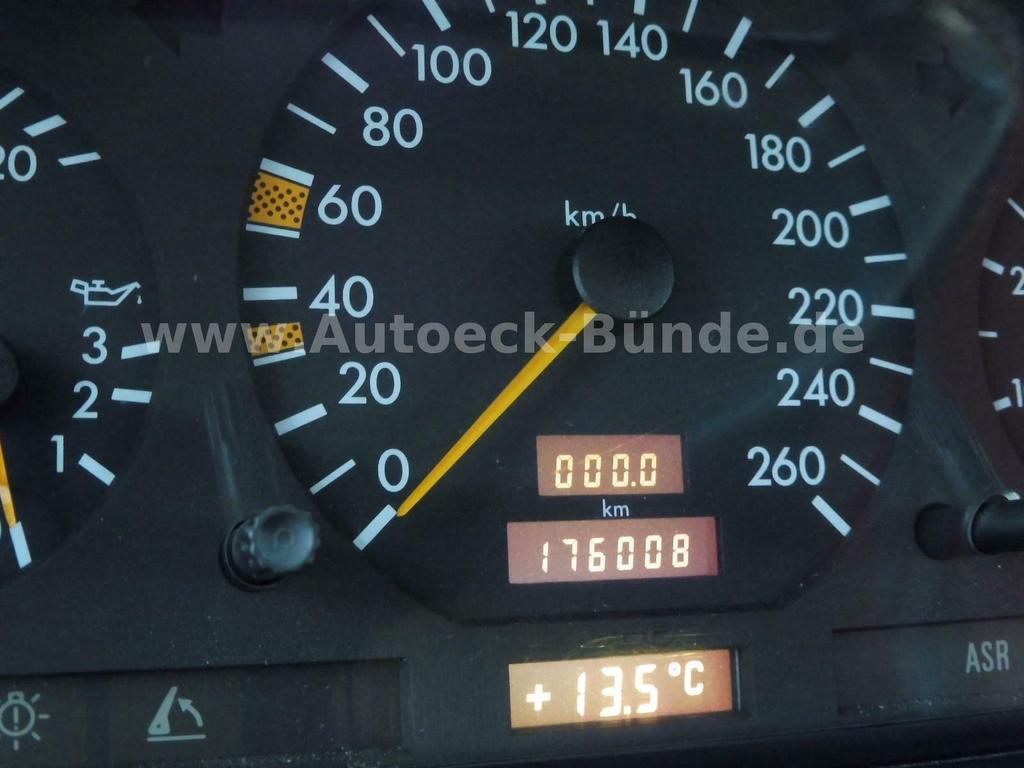 Mercedes-Benz SL 320