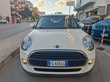 MINI One D - 11