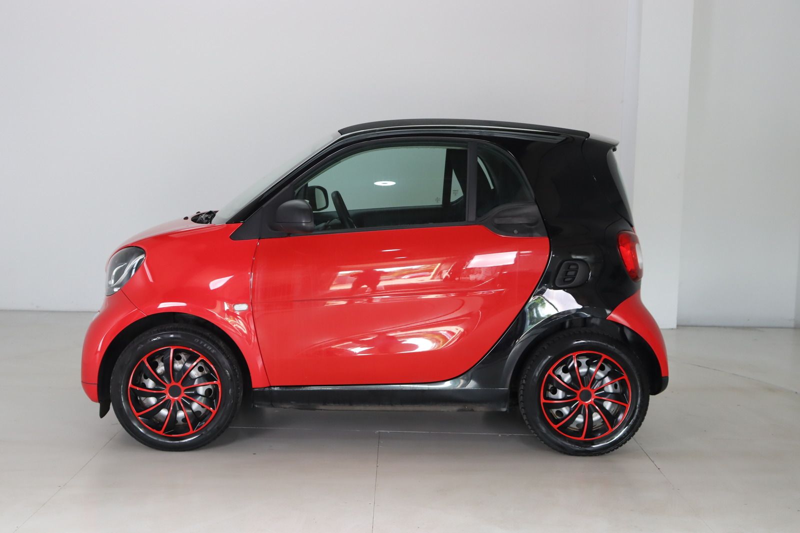 Fahrzeugabbildung Smart fortwo coupe * Navi * 1. Hand * HU/AU bis 04.27