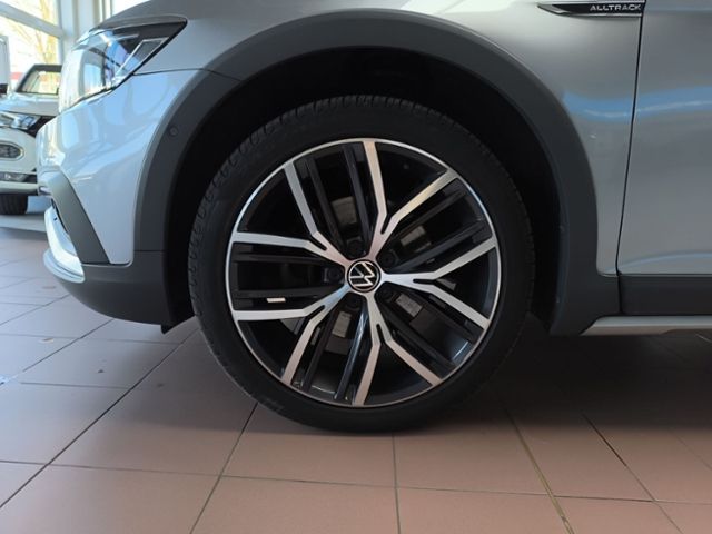 Fahrzeugabbildung Volkswagen Passat Variant 2.0 TDI DSG Alltrack 4MOTION PANO
