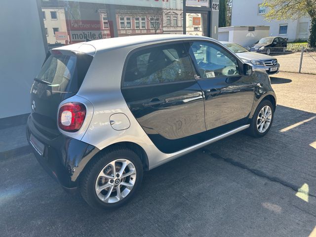 Fahrzeugabbildung Smart ForFour forfour+NaviZB+Allw.LM+BT+PDC+Tempomat