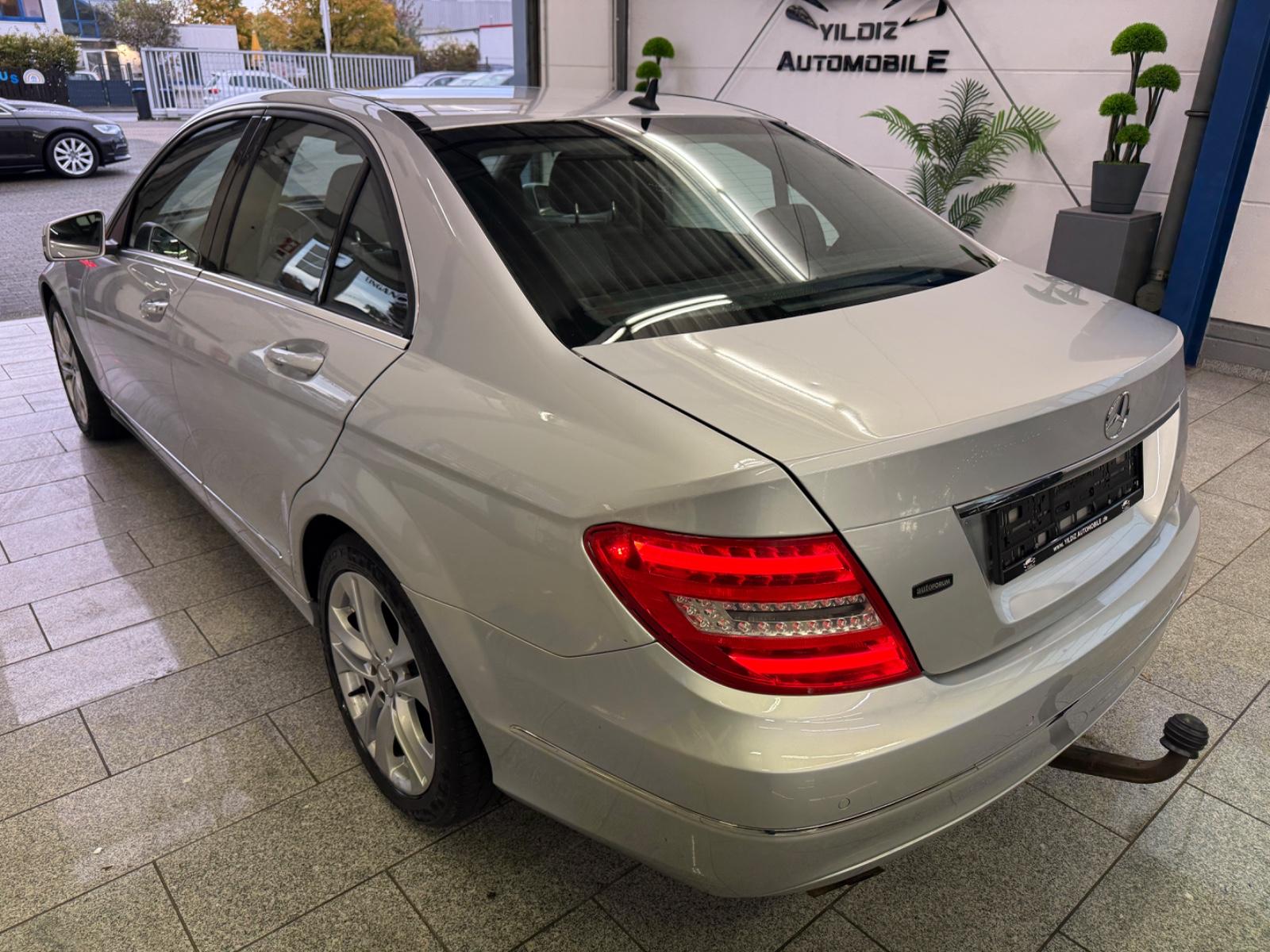 Mercedes-Benz C 180 CGI*LM*AUT*AVNTG*BI-XN*TMP*NAV*PTS*AHK*SHZ