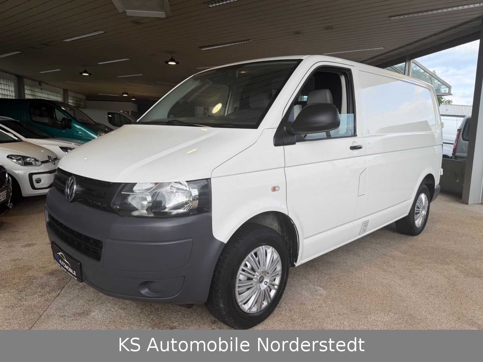 Volkswagen T5 Transporter Kasten 2.0TDI 114HK