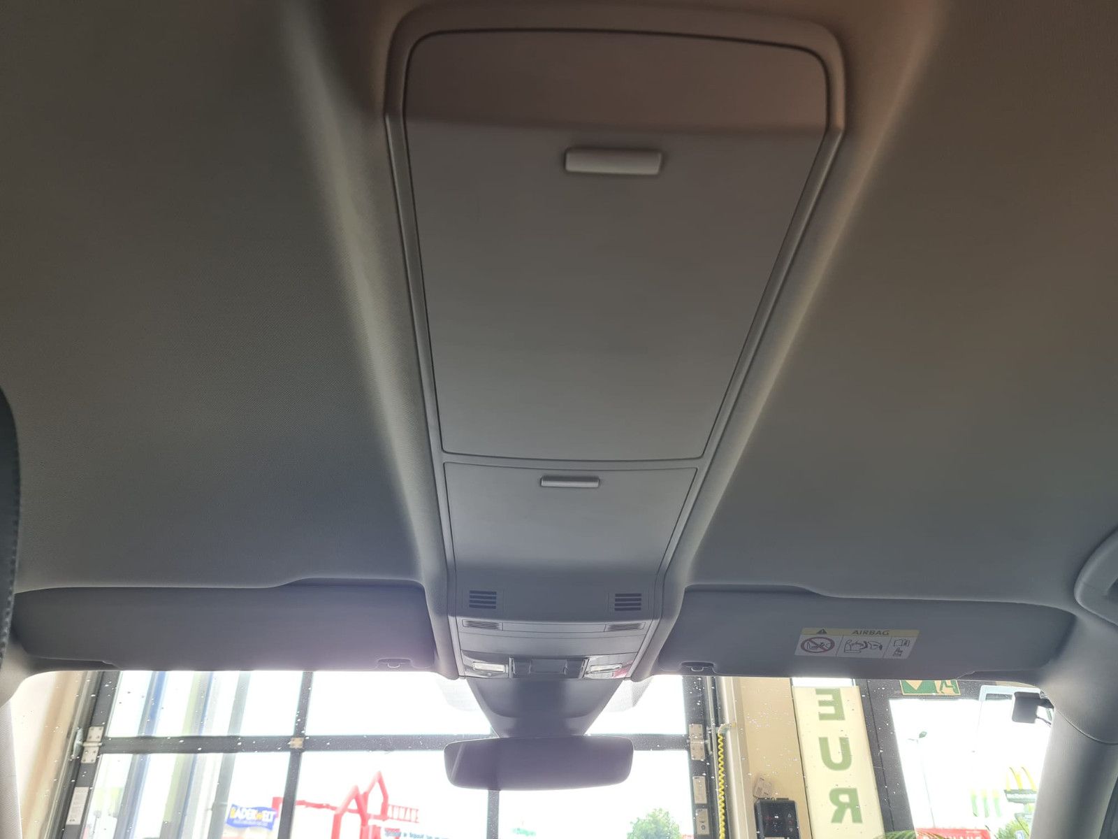Fahrzeugabbildung Volkswagen Tiguan Allspace Highline 4Motion / LED / NAVI /