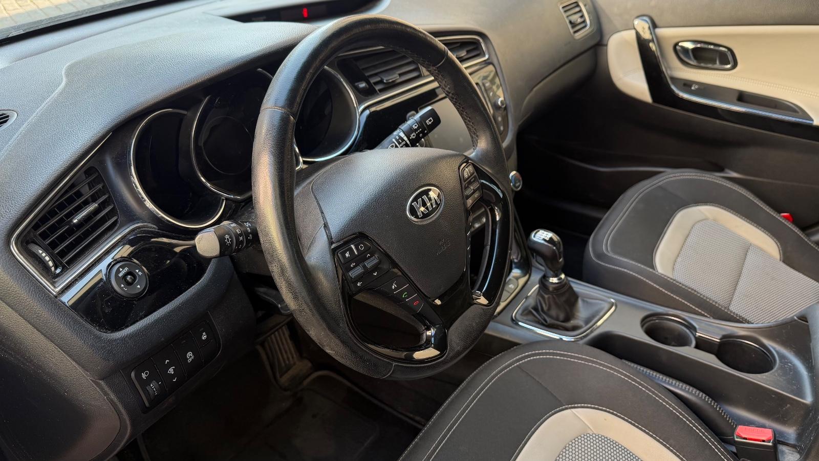 Kia cee'd Sportswagon 1.6 GDI Platinum Edition