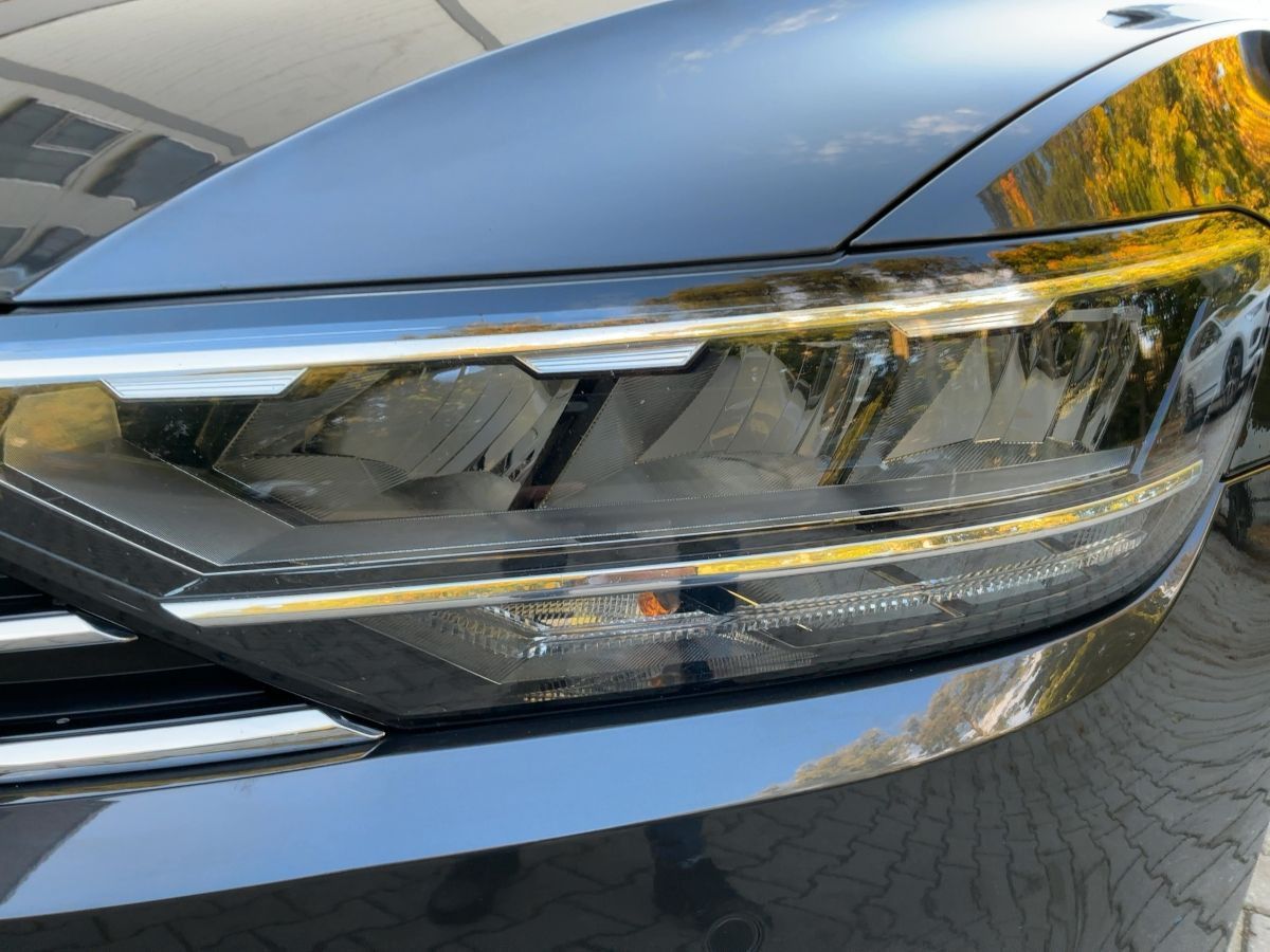 Volkswagen Passat Variant - Bild 15