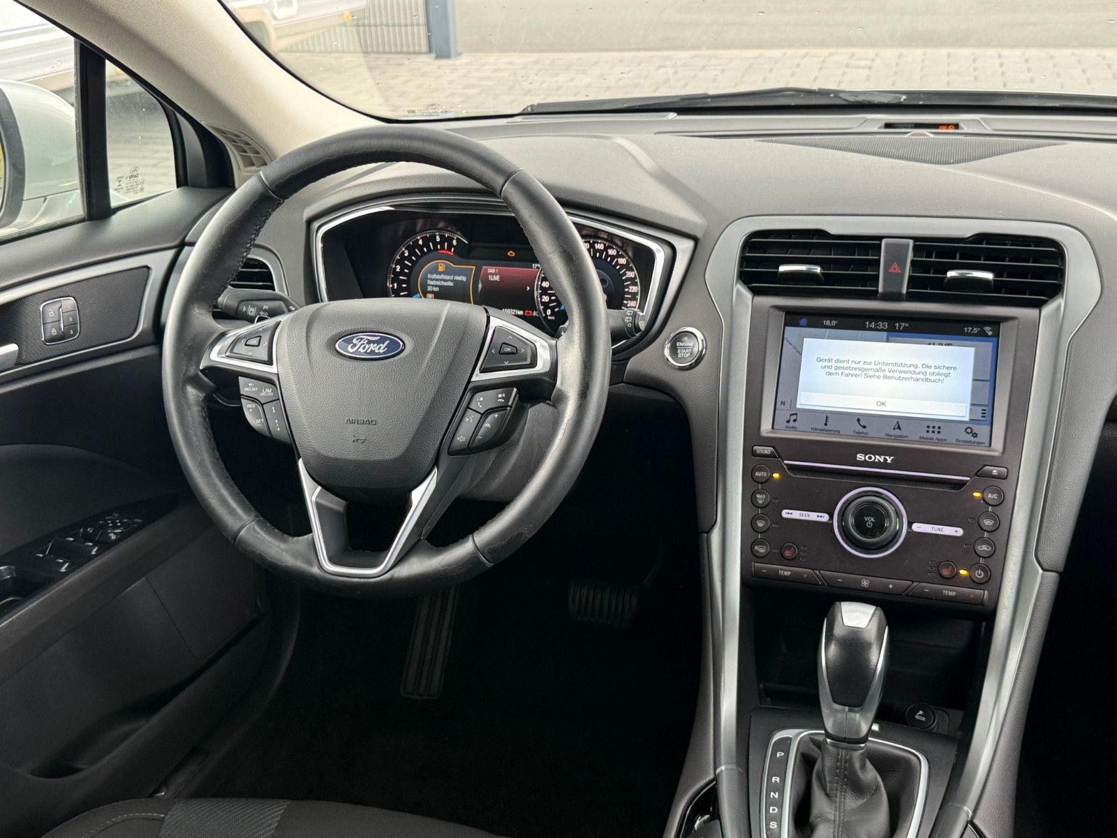 Fahrzeugabbildung Ford Mondeo Turnier Titanium NAVI KLIMA LED PDC AHK