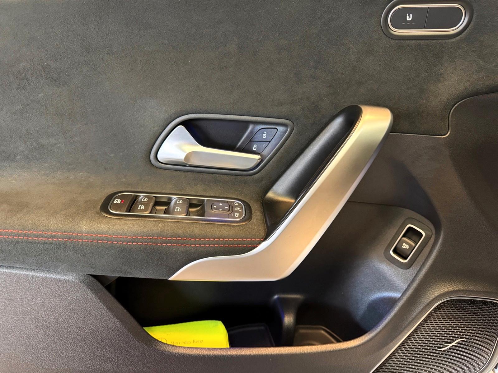 Mercedes-Benz CLA 4MATIC Coupé / Pano / LED, миниатюра 26