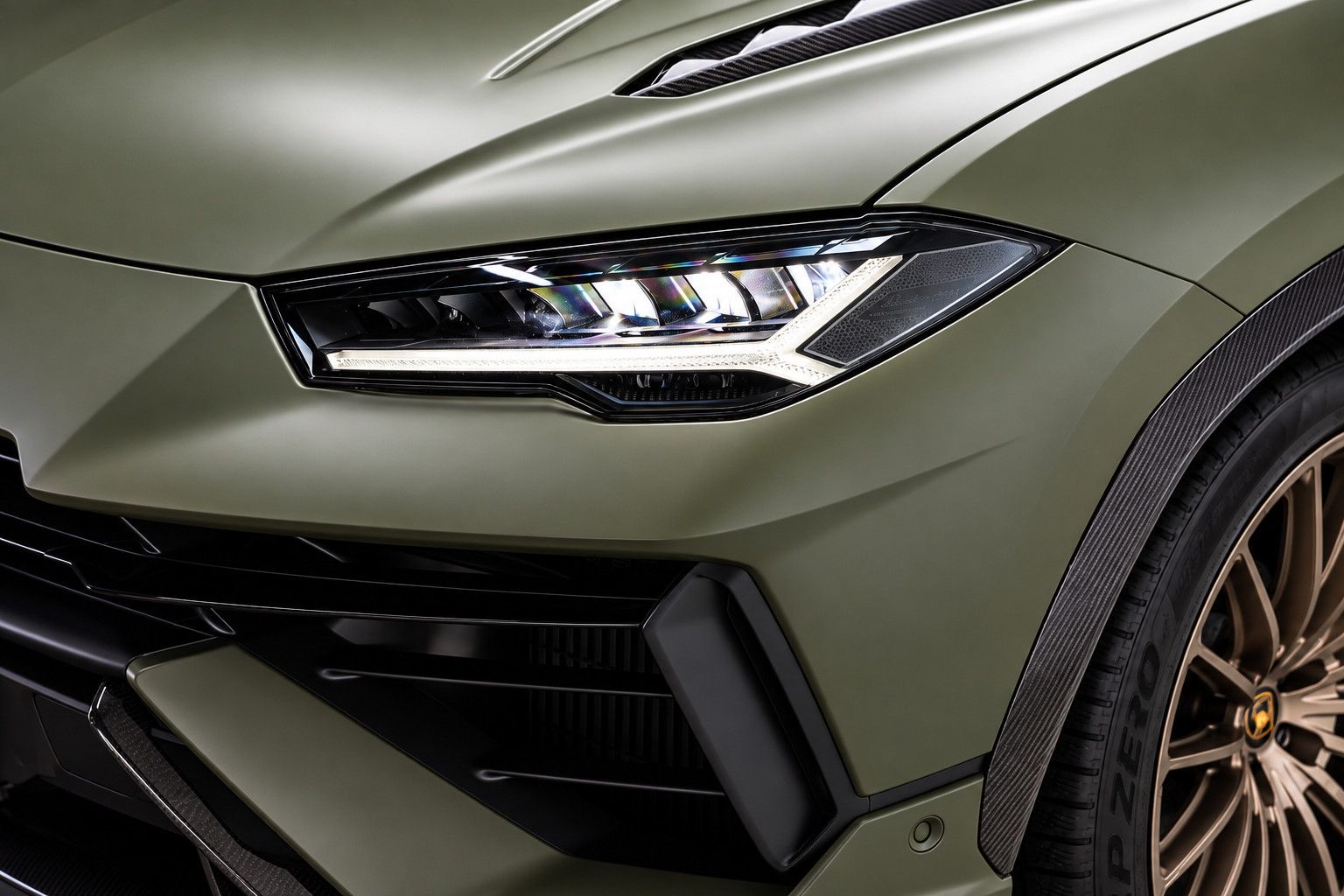 Fahrzeugabbildung Lamborghini Urus Performante *Carbon*Akrapovic*Alcantara*B&O