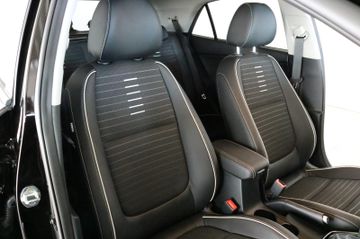 Fahrzeugabbildung Kia Rio GT Line Navi Automatik /Alu / PDC / Klima /