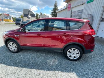Ford KUGA* AHK*SCHECKHEFT*BEHEIZ.FRONT* SOMMERWINTER