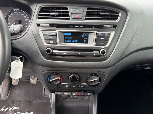 Hyundai i20 YES! 1.2 °Klima°SHZ°Allwetter°Lenkradheizung