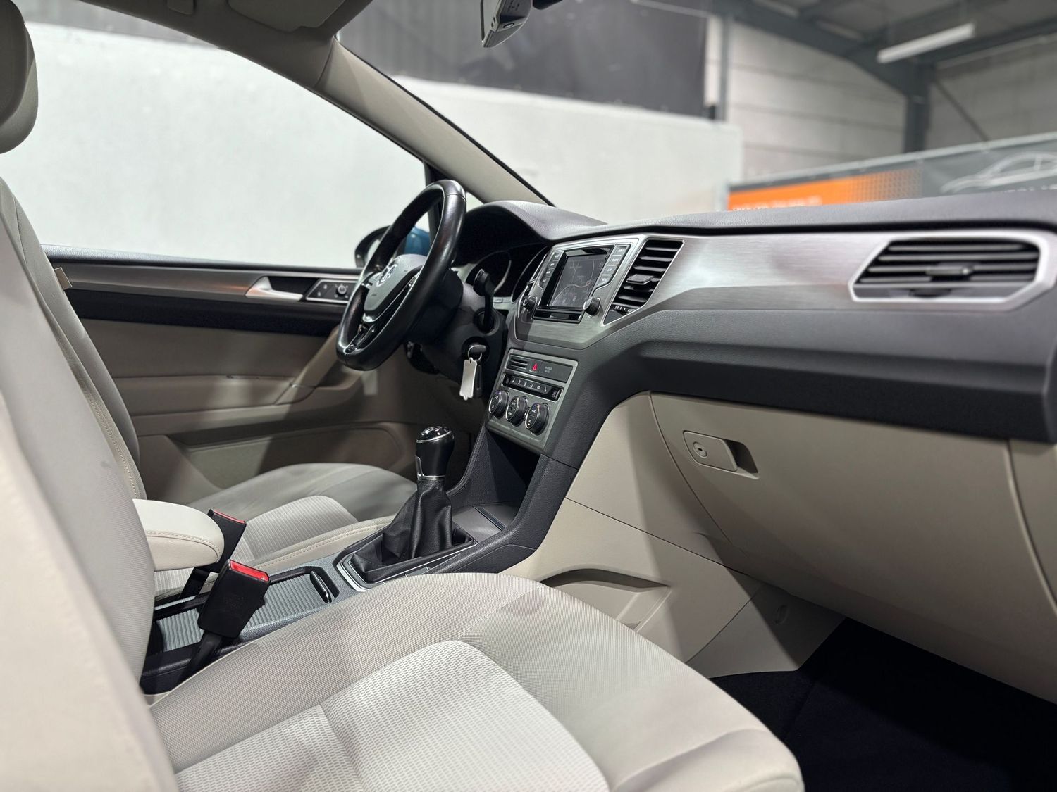 Fahrzeugabbildung Volkswagen Golf Sportsvan Comfortline #Kamera#Tempomat#Navi