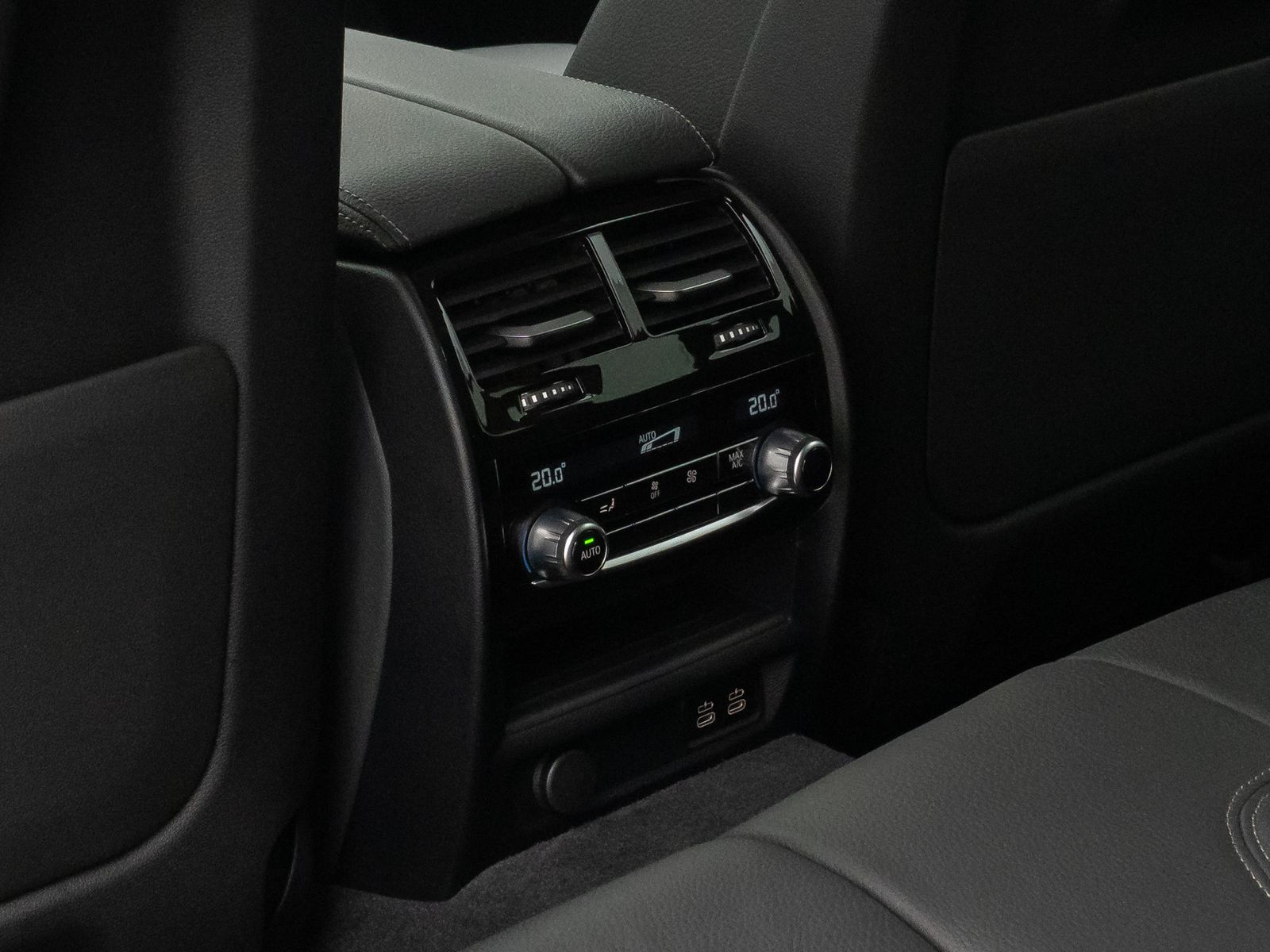 Fahrzeugabbildung BMW 530e Luxury Line DAB Laser 4*Klima Kamera Sport