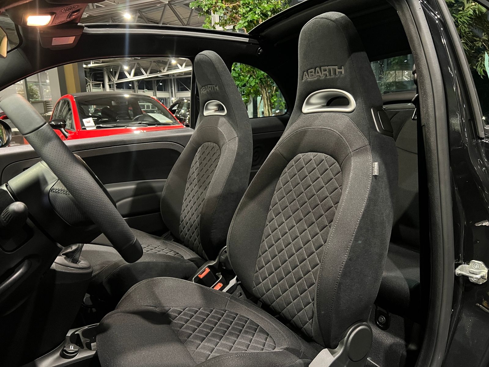 Fahrzeugabbildung Abarth 595C T-Jet KLIMA NAV DAB PDC ALU