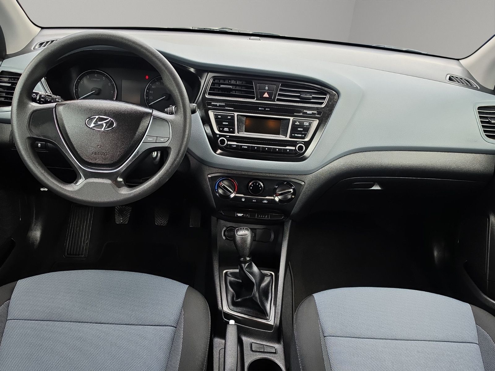 Fahrzeugabbildung Hyundai i20 Go AUS 1.HAND WENIG KM KLIMA