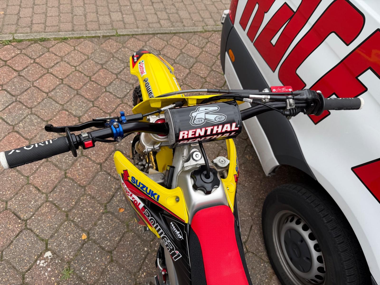 Suzuki  2013 — photo 15