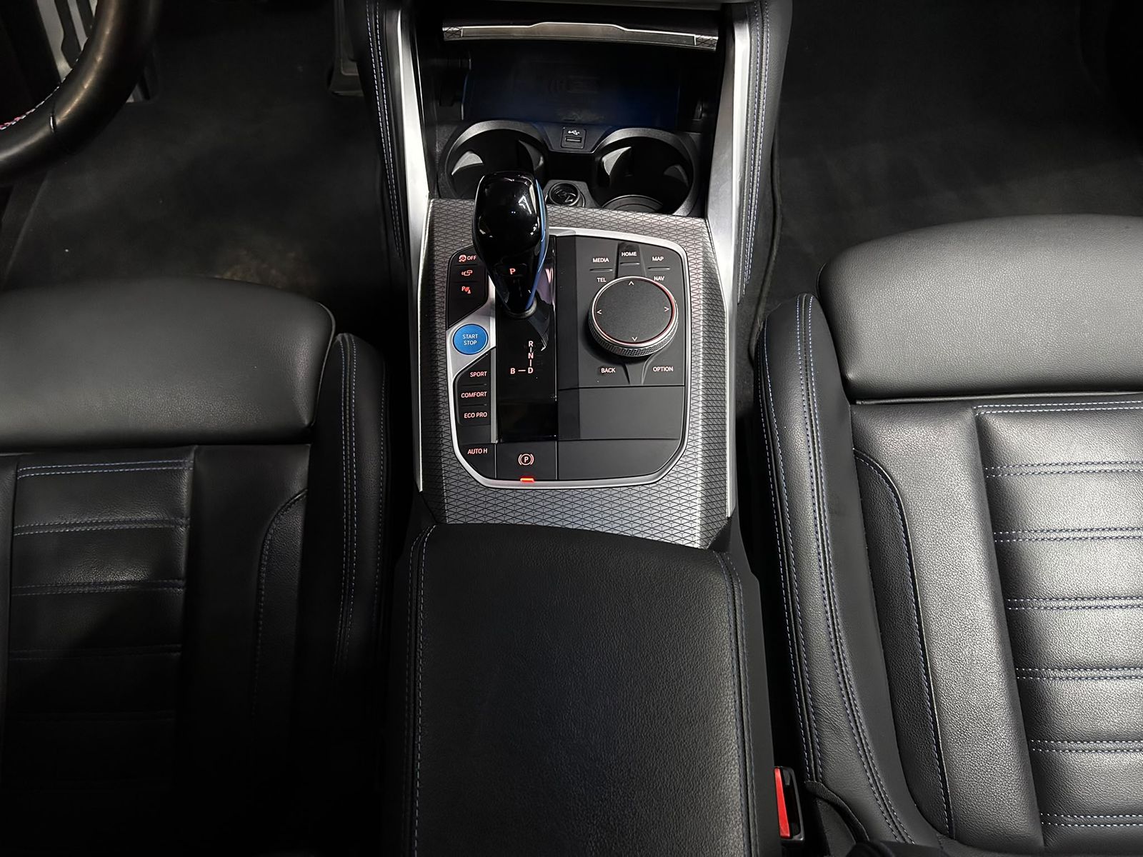 Fahrzeugabbildung BMW i4 M50 GC SHADO+LED+NAVI+MEMO+H&K+SHZ+AHK+WP+360
