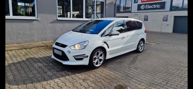 Ford S-Max 2,2 TDCi 147kW DPF Titanium S TOP