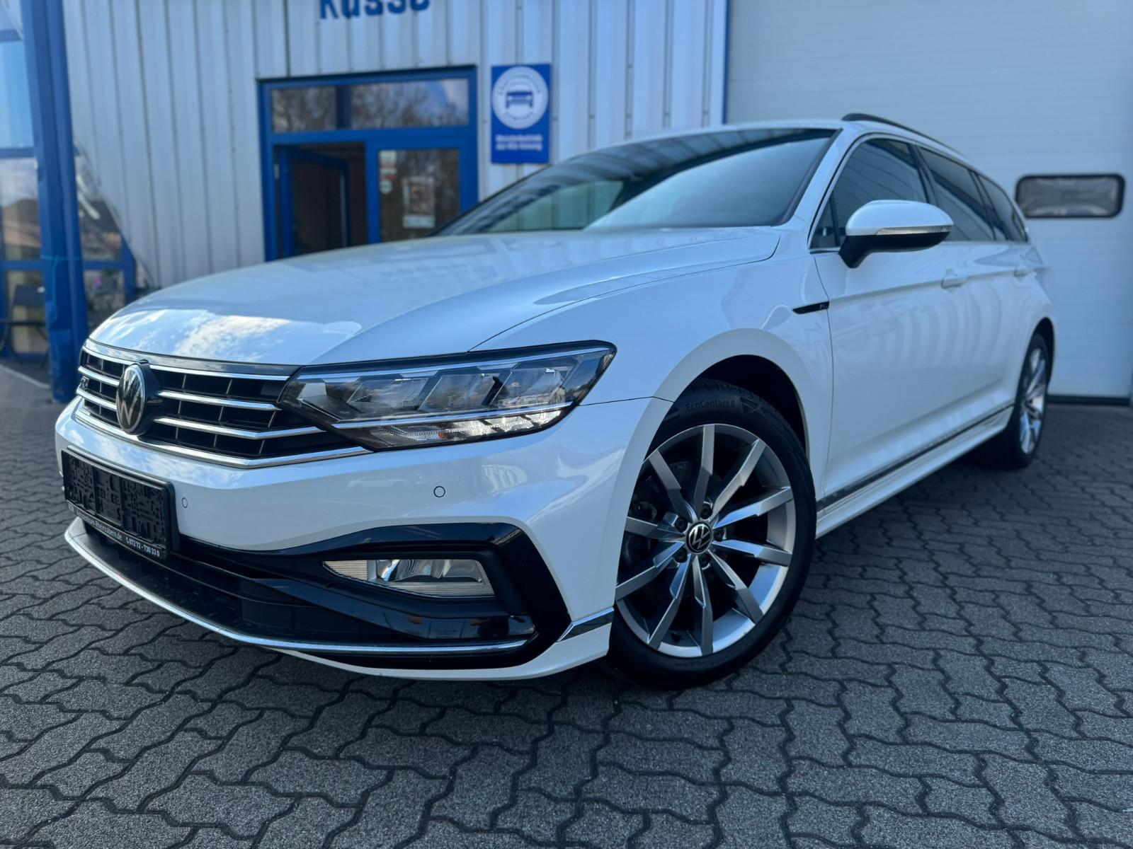 Volkswagen PASSAT | R-LINE | PANO | AUT | KAMERA | STHZ |