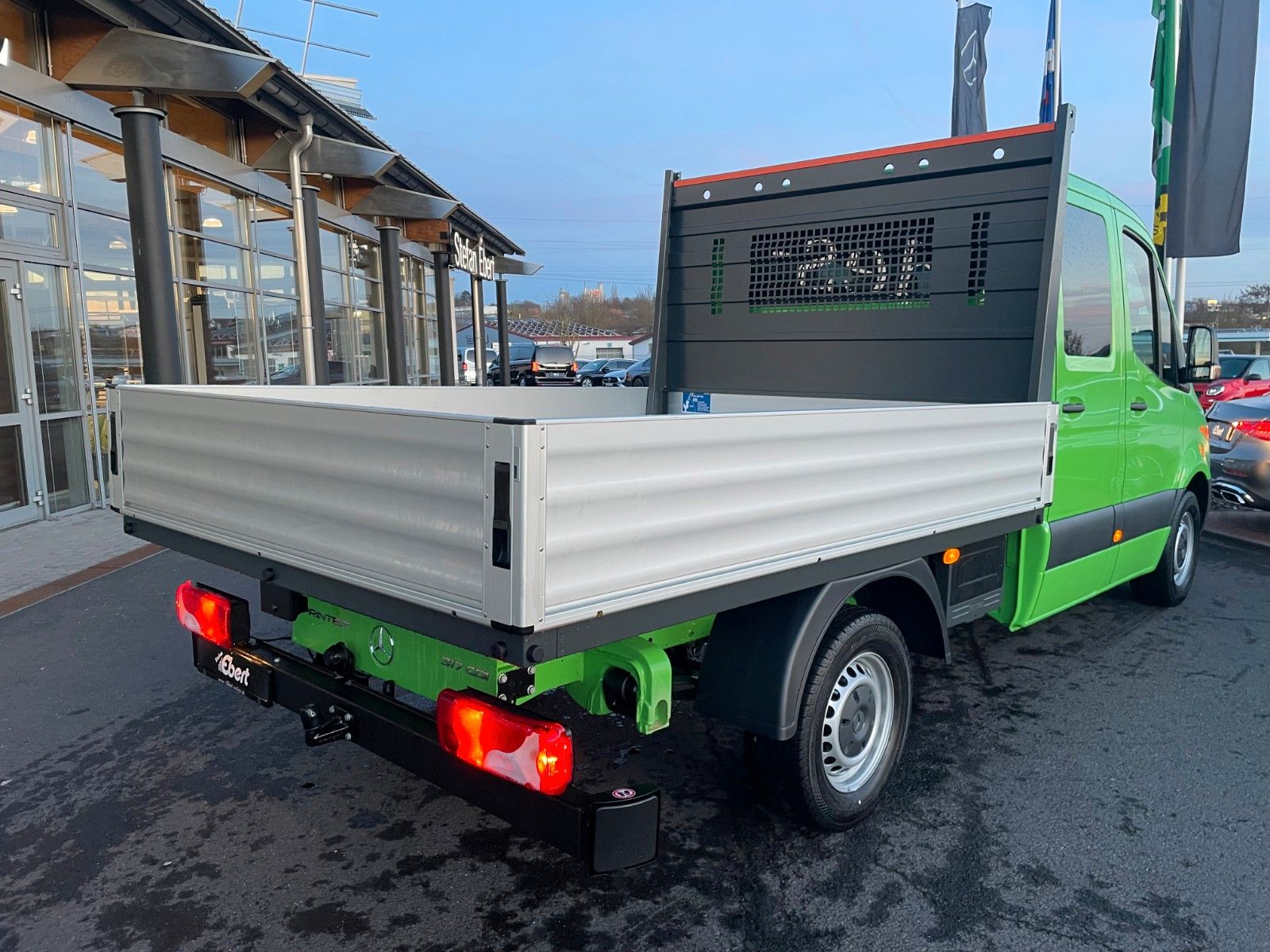 Fahrzeugabbildung Mercedes-Benz Sprinter 317 CDI DoKa 3665 9G Klima AHK3,5to