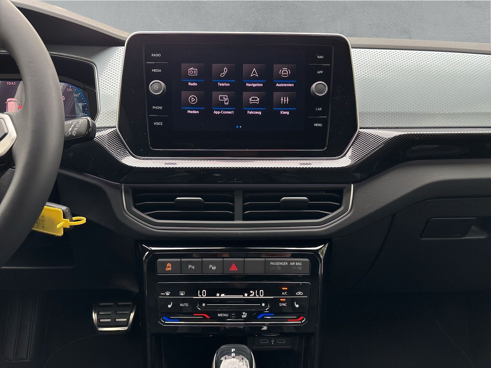 Fahrzeugabbildung Volkswagen T-Cross Life 1,5 110 kW 7-Gang DSG Energy