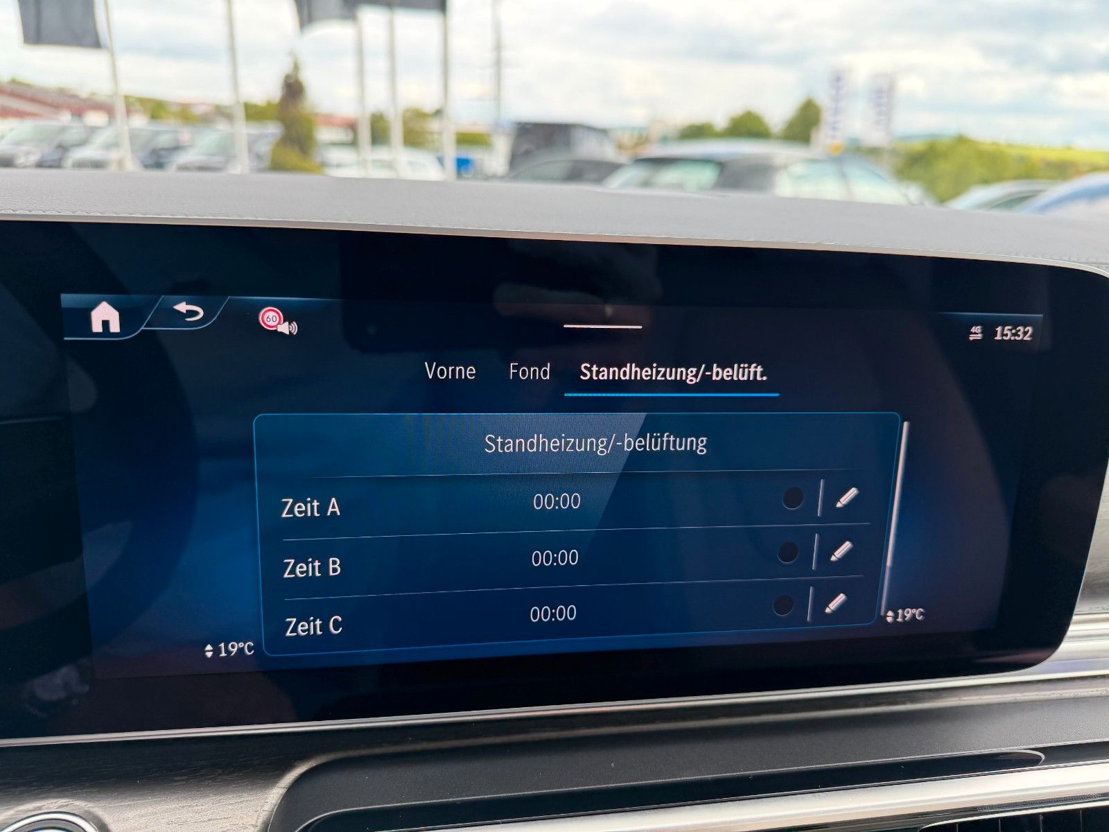 Fahrzeugabbildung Mercedes-Benz V 250 d AVA DISTRONIC AHK 2,5to Stdheiz Panorama