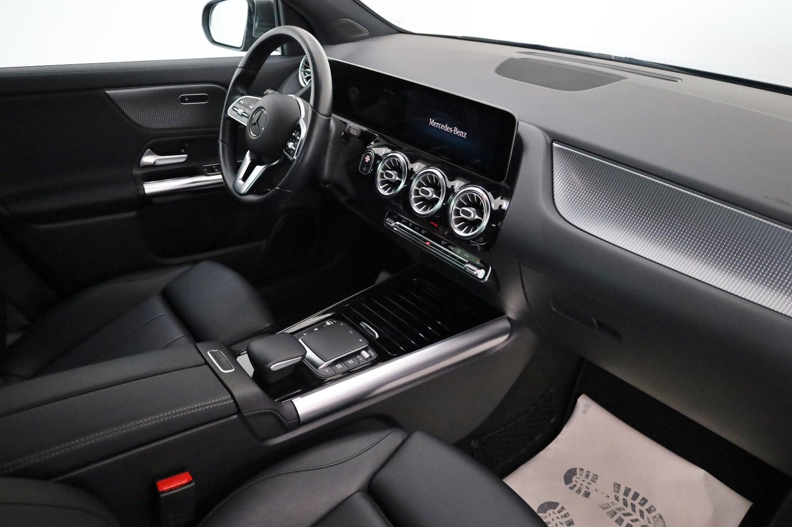 Fahrzeugabbildung Mercedes-Benz GLA 200 Progressive,Leder,Navi,LED,SH,Kamera,AHK