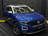 Volkswagen T-Roc 2.0 TDI 4Motion DSG*Leder*Pano*ACC*1-Hand - Volkswagen T-Roc: Vollleder, Beheizbares Lenkrad