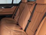 BMW 750i xDrive Limousine Navi/LED/Glasdach/Standhz - BMW 7er Reihe mit Benzin-Antrieb