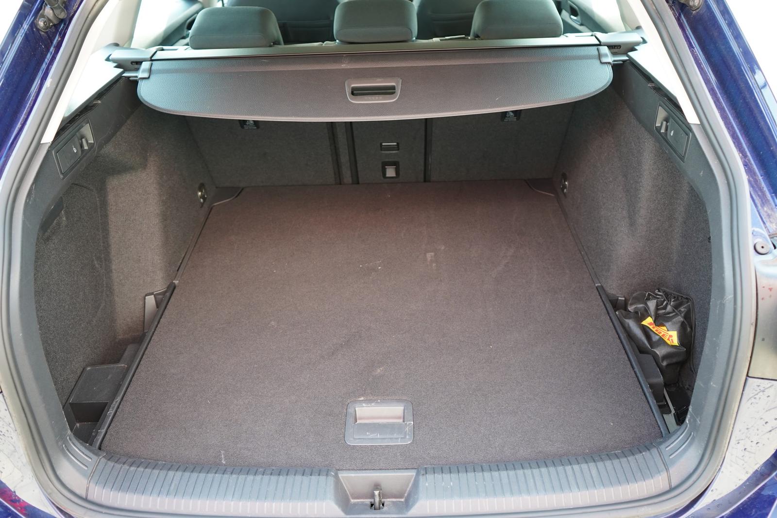 Volkswagen Golf VIII Variant 1.0 eTSI DSG Life LED ACC Navi, миниатюра 29