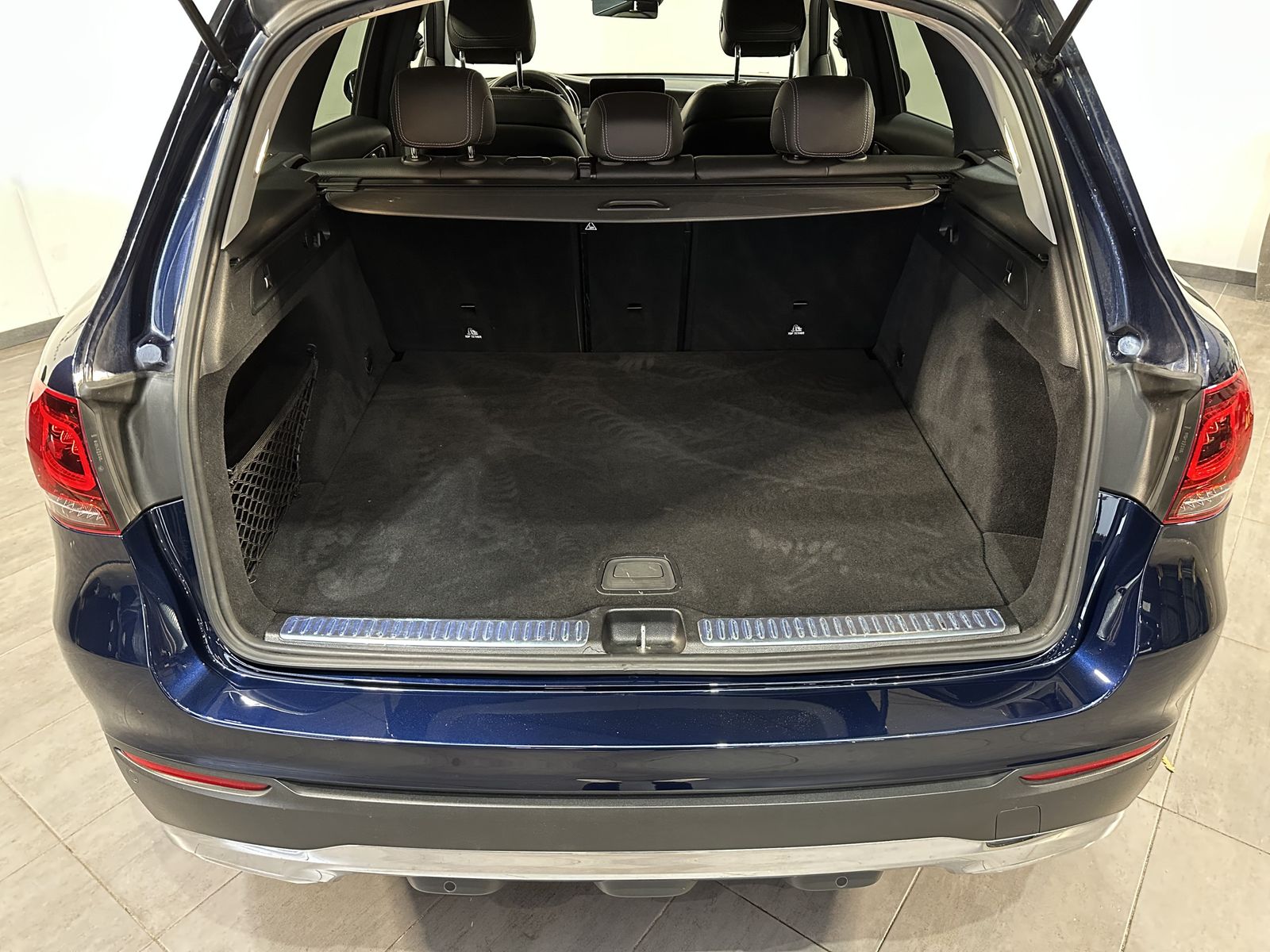 Fahrzeugabbildung Mercedes-Benz GLC 220d 4M AMG-Line NAV+LED+HUD+VCOCK+BURMESTER