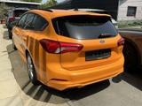 Ford Focus ST R.Cam Navi BLIS Matrix-LED ACC - Ford Focus: Orange, ST