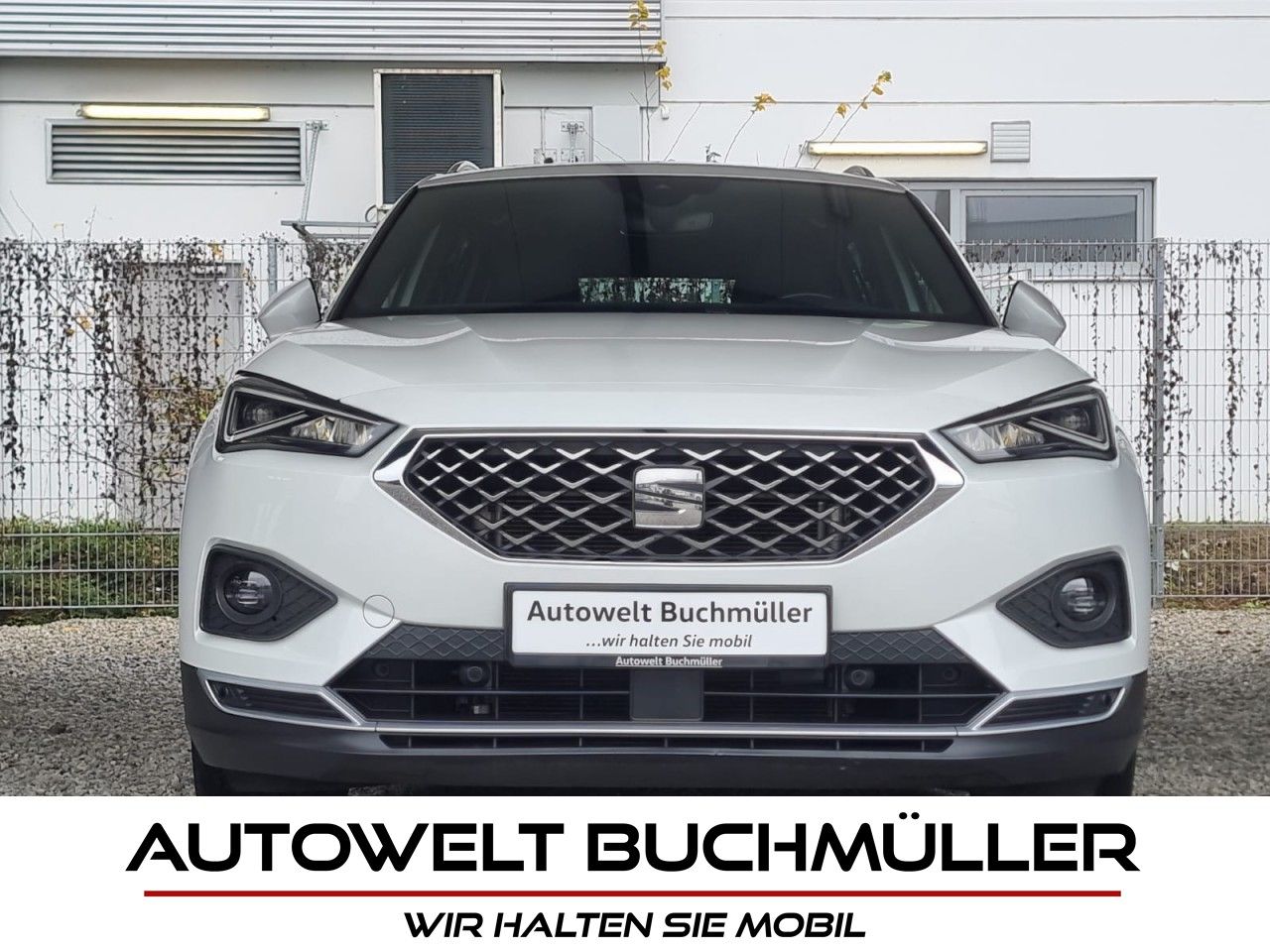 Gebrauchtwagen Seat Tarraco Tarraco 2.0 TDI DSG,7-SITZE,STANDH,PANO,AHK,DAB in Nersingen