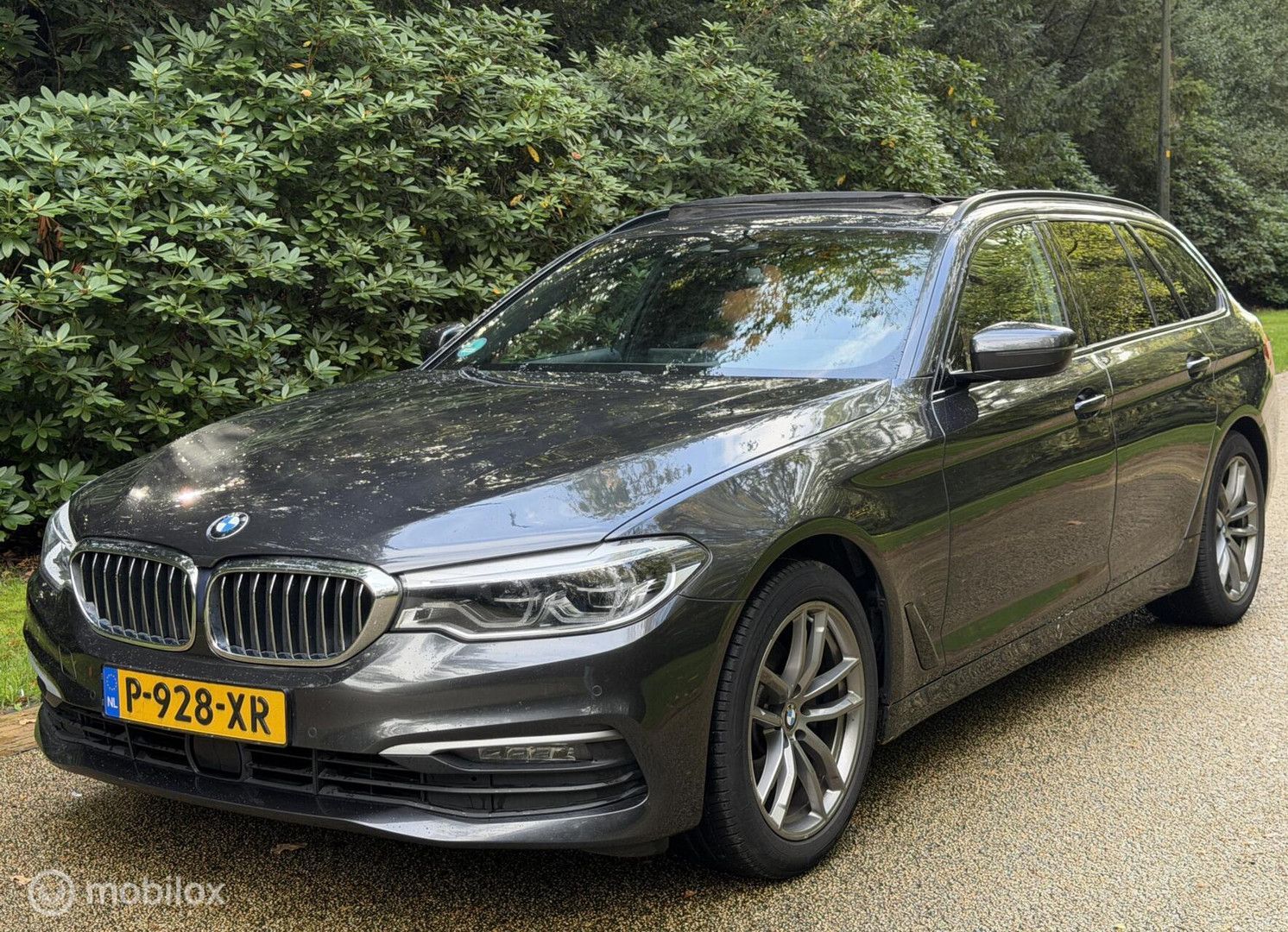 BMW 520 5-serie Touring 520d xDrive High Exe Pano Co
