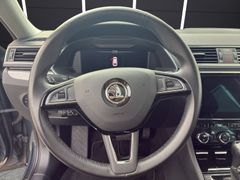 Skoda Superb Combi 2.0 TDI Premium Edition 4x4