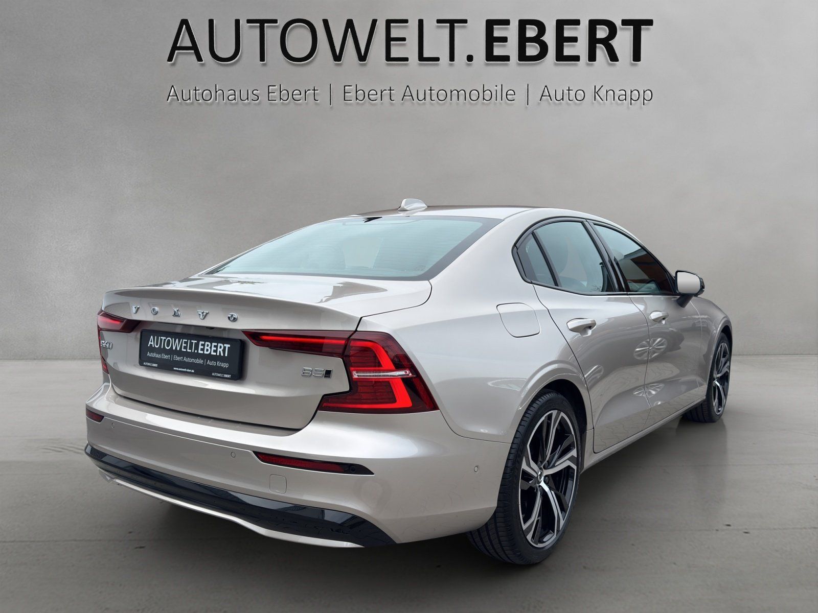 Fahrzeugabbildung Volvo S 60 B5 AWD Ultimate Dark Aut./360°/ACC/ST-HZG/