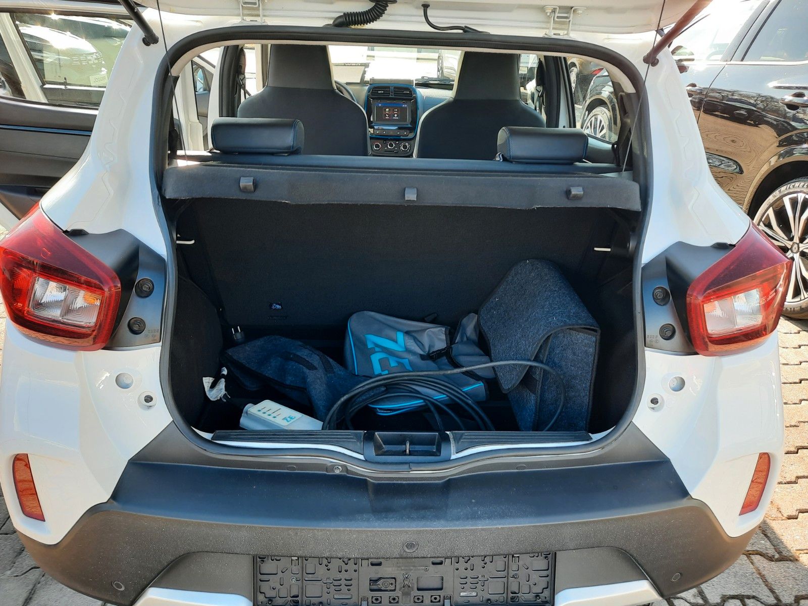 Dacia Spring - Bild 10