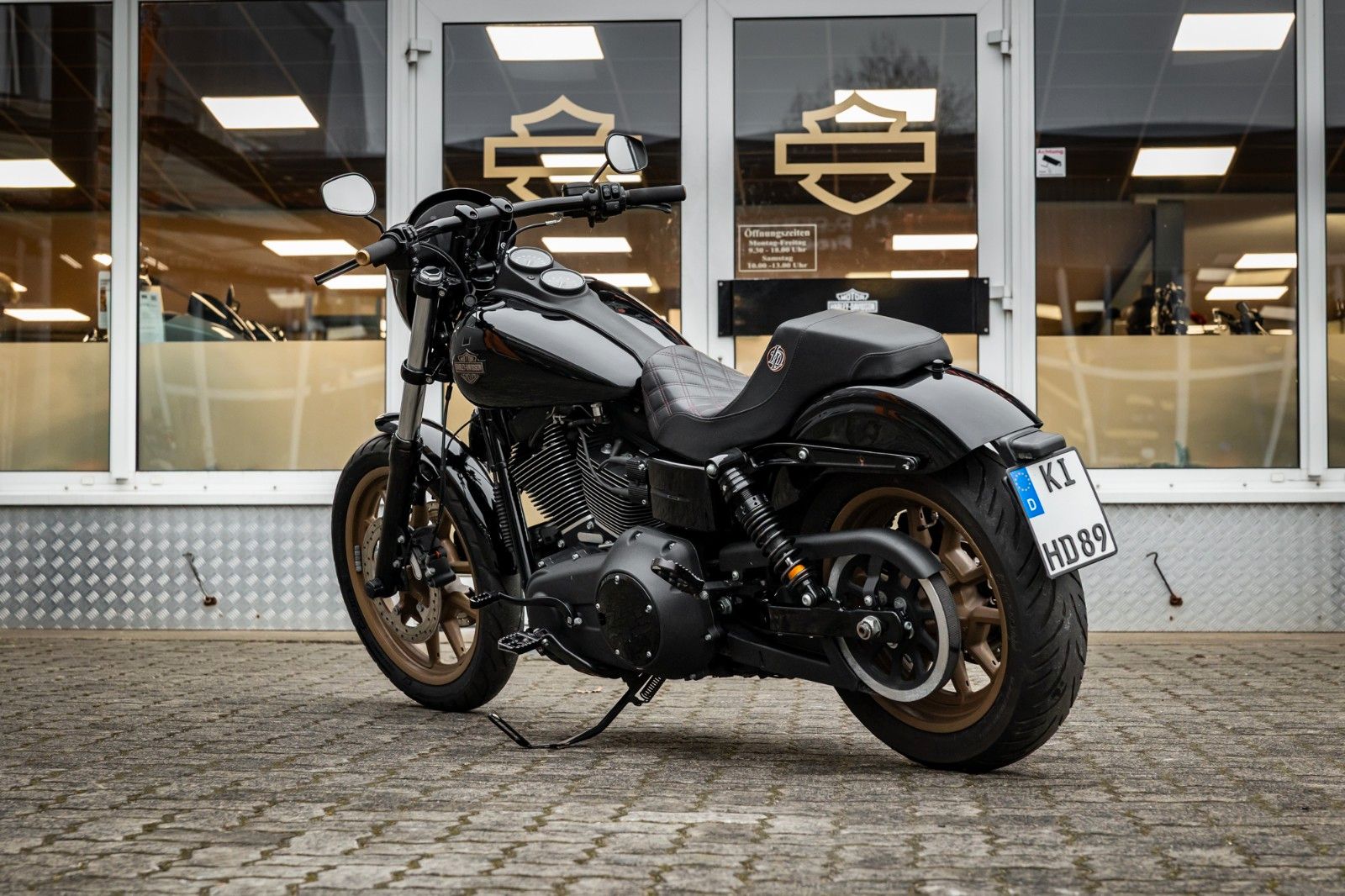 Fahrzeugabbildung Harley-Davidson FXDLS DYNA LOW RIDER S 110cui - CLUBSTYLE -