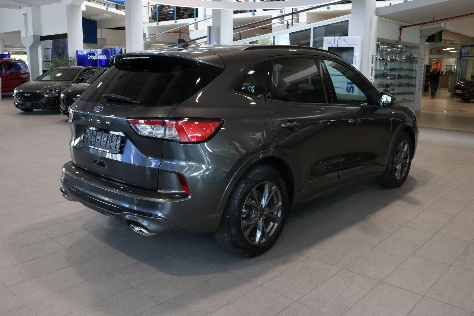 Fahrzeugabbildung Ford Kuga ST-Line 1,5 110 KW 150 PS  Winterpaket 2