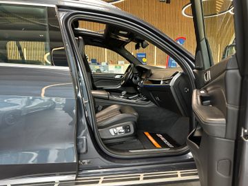 MYAUTOCENTER – Gebraucht- und Jahreswagen mit Werkstattservice in Pfaffenhofen BMW X7 *PANO(SKYLOUNGE)*HEADUP*6SITZER*5-ZONEN*VOLL*